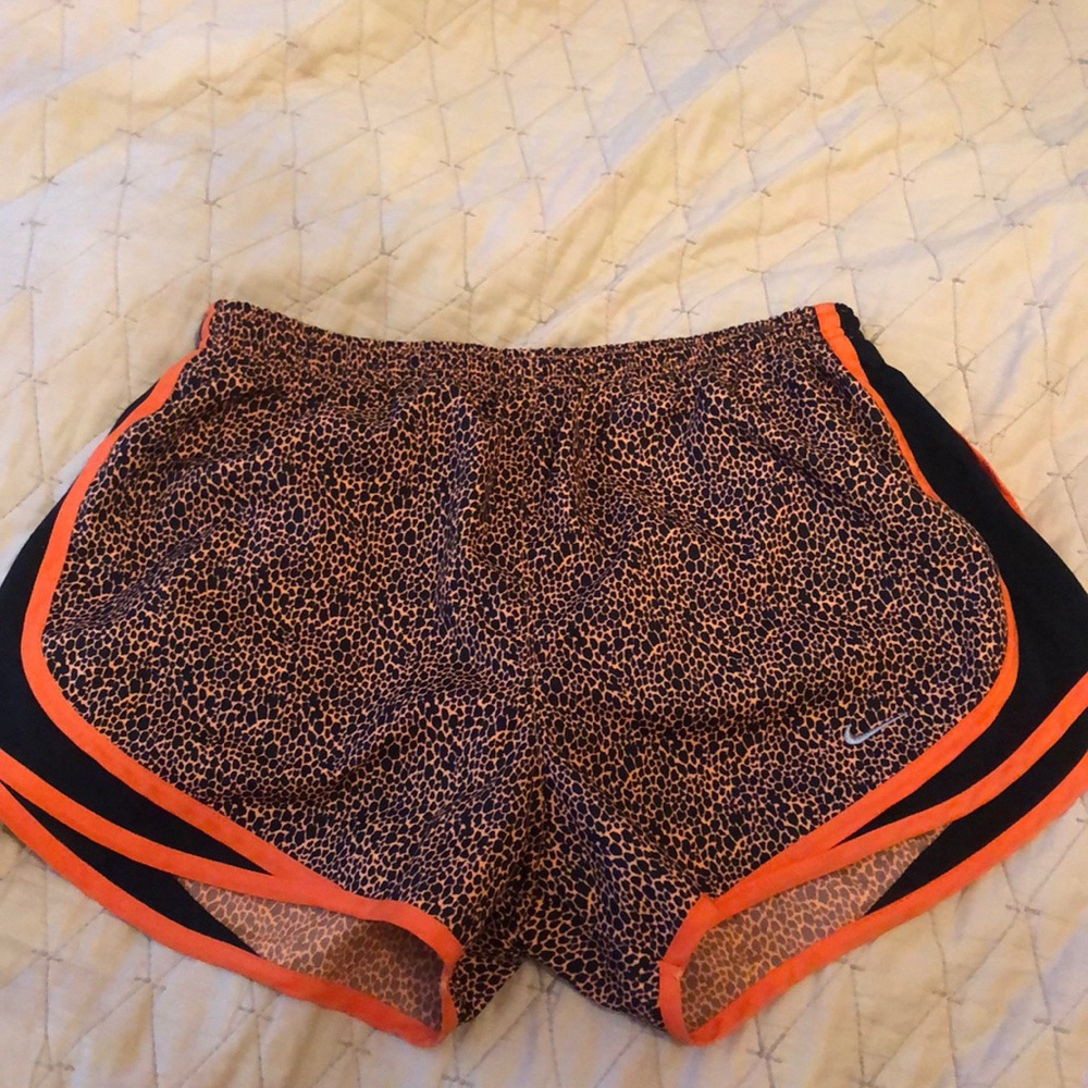 Nike sport shorts size M